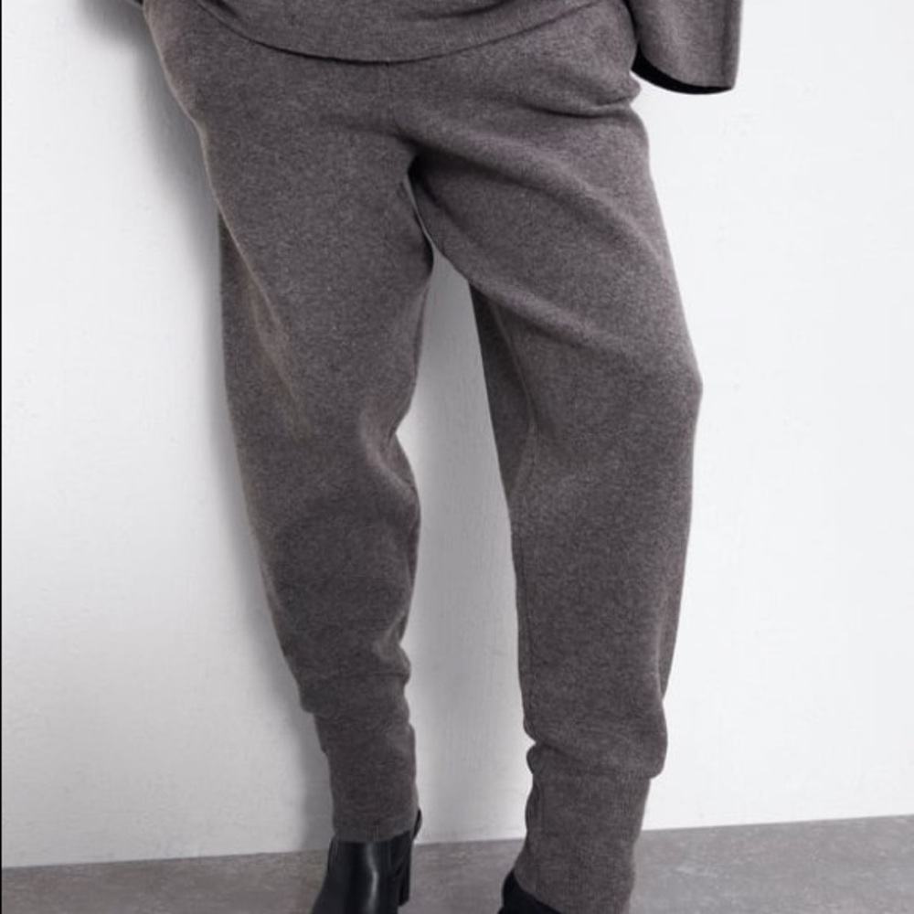 Knit Jogging trousers from Zara